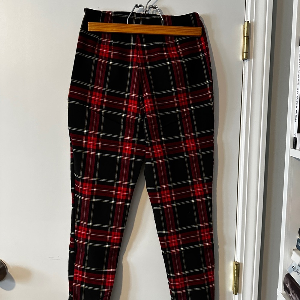 Time and Tru Men's Black and Red Plaid Pants